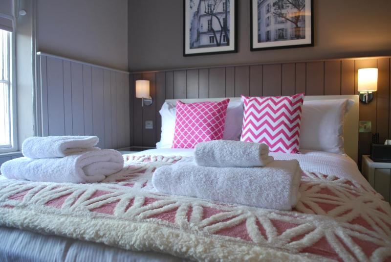 Three-Bedroom Apartment image 1
