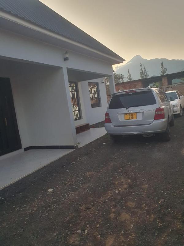 Sinana Escapes - Arusha - image 5