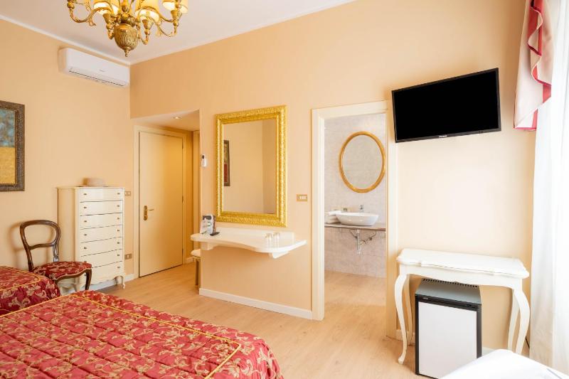 Triple Room image 4