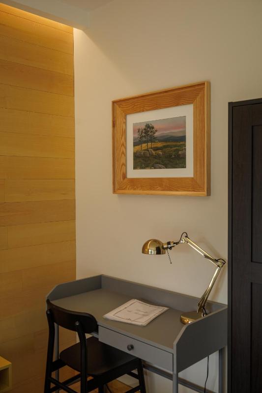 Standard Double Room image 3