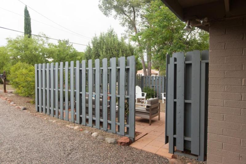 Quaint Uptown Sedona home walking distance to shops - image 15