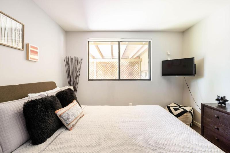 Quaint Uptown Sedona home walking distance to shops - image 37