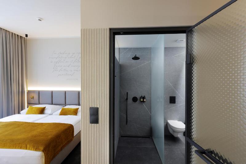 Comfort Double or Twin Room image 2