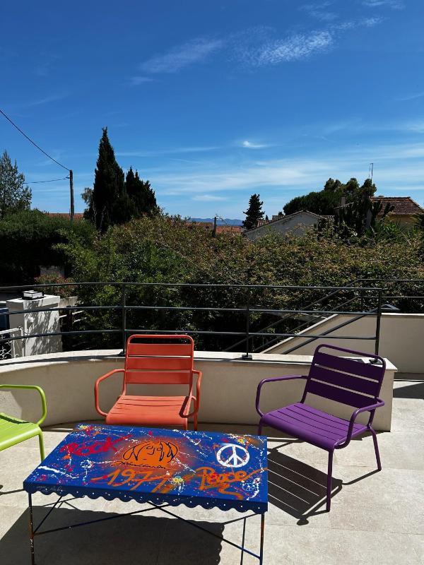 Family Room with Terrace image 3