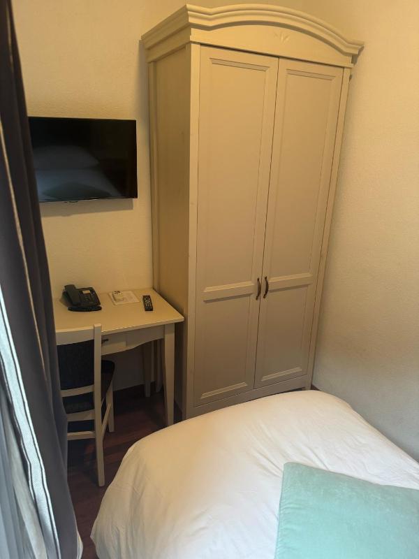 Hotel Riviera - image 20