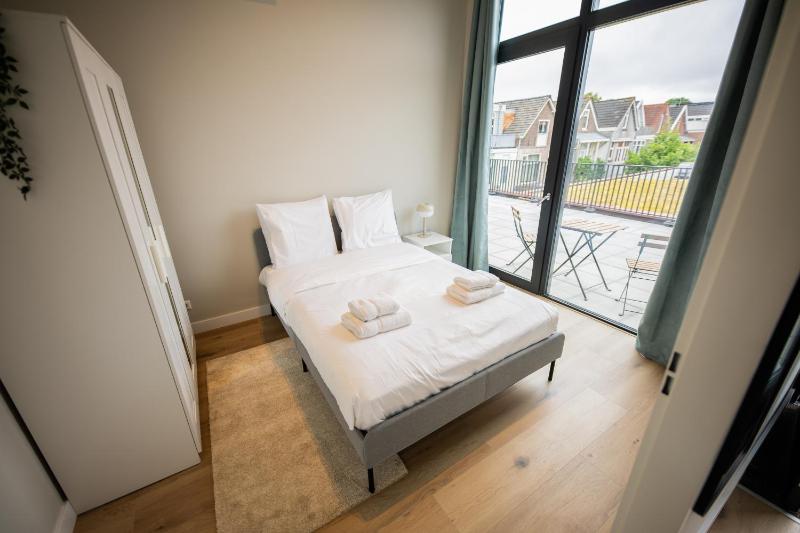 Alphabet Apartments -2e Pijnackerstraat 13 - image 8