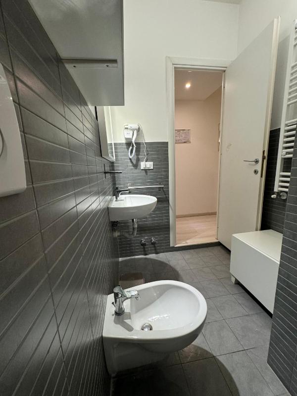 Double Room with Balcony image 3