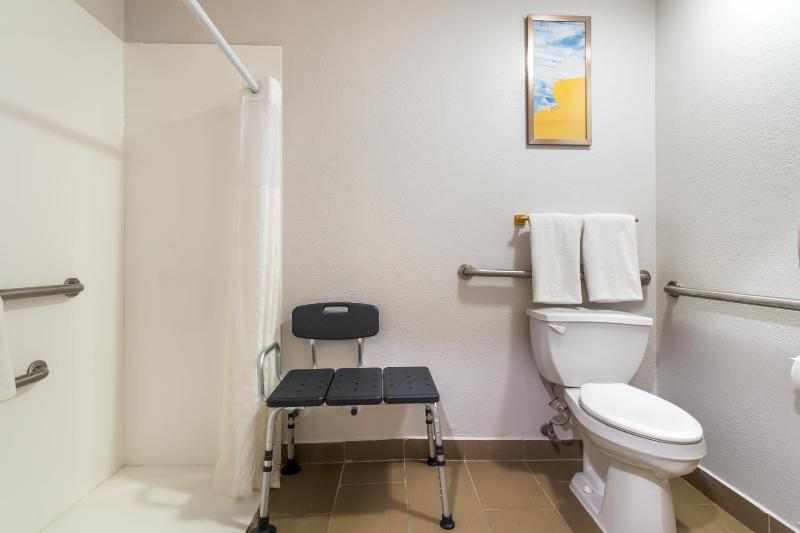 King Room - Disability Access/Non-Smoking image 3