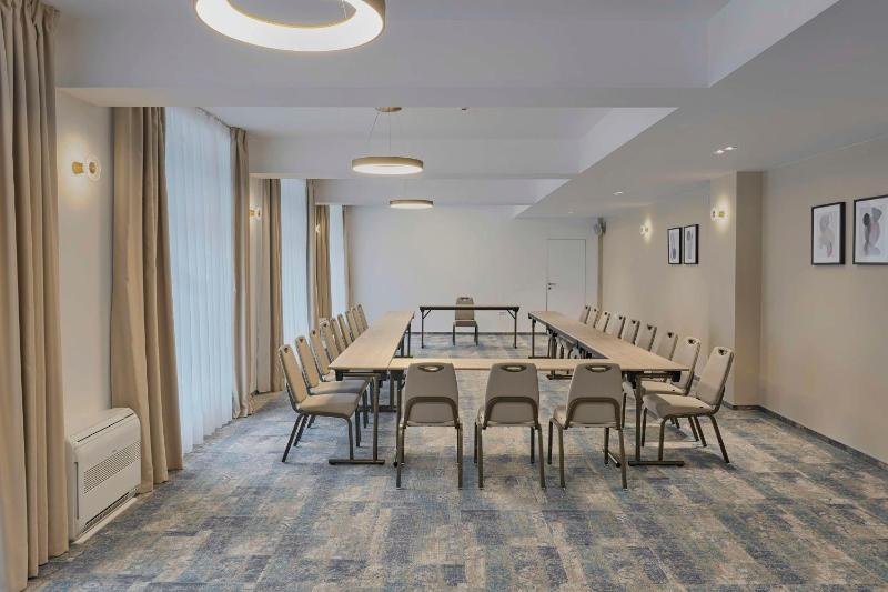 Radisson Hotel Plovdiv - image 16