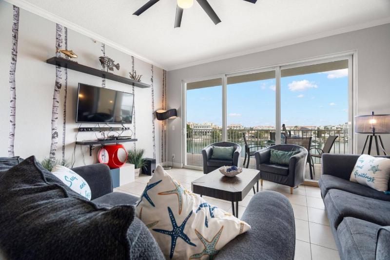 404 Bay Harbor - image 27
