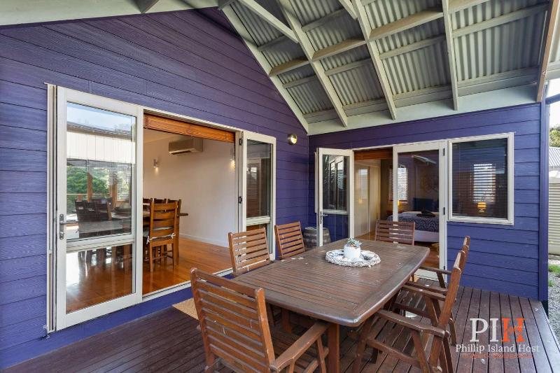 Beachwood Retreat for Ultimate Relaxation - image 17