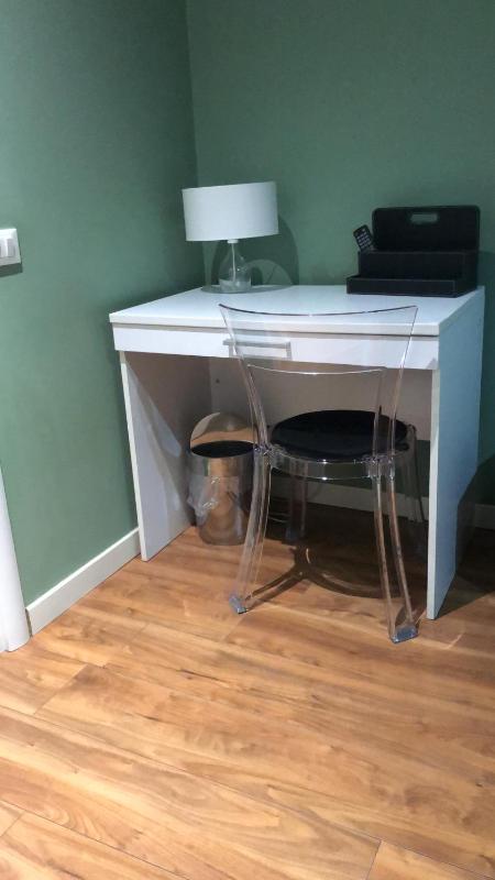 Single Room image 1