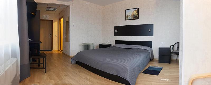Large Double Room image 3