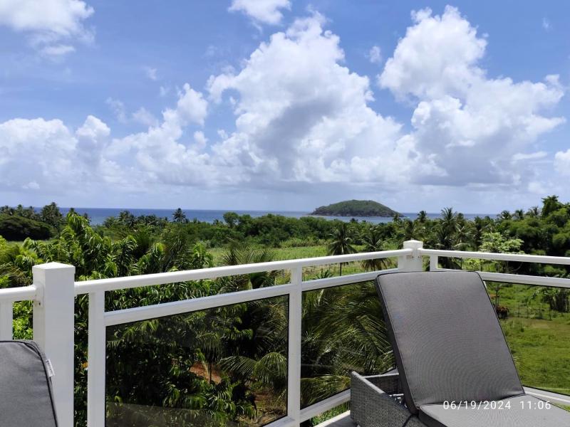 Azur bas de villa piscine vue mer - image 10
