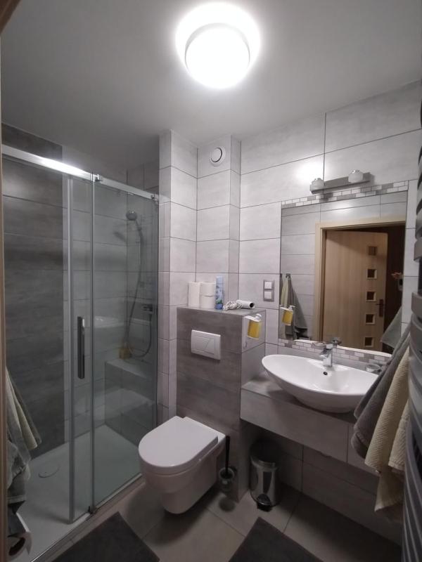 Double Room with Private Bathroom image 1