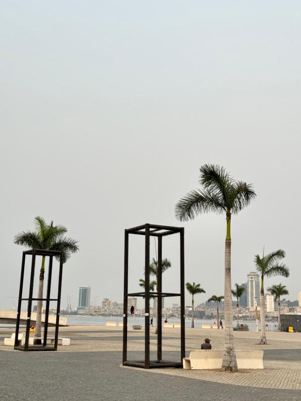 Peaceful and Spacious Apartment at Luanda Bay - image 11
