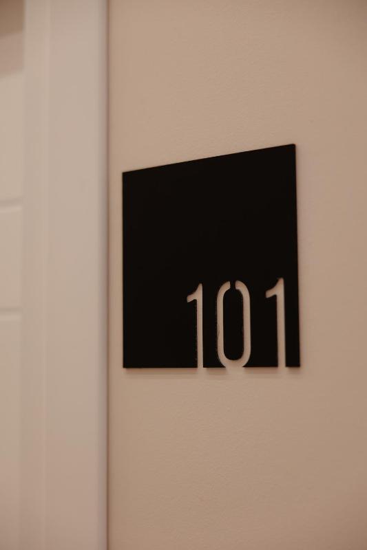 Downtown Hotel - image 4