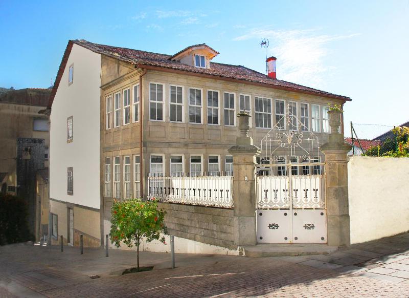 LA CASA ALTA en la ruta del Camino de Santiago Images