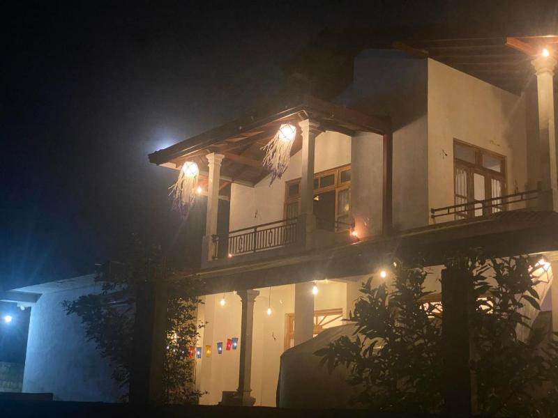 Lake Villa - image 22