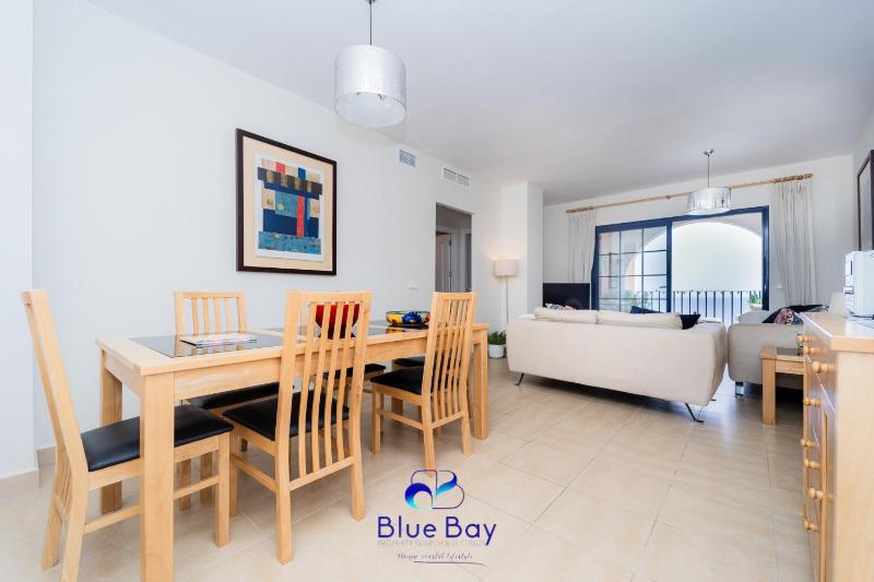 Lynnes Balcony - image 40
