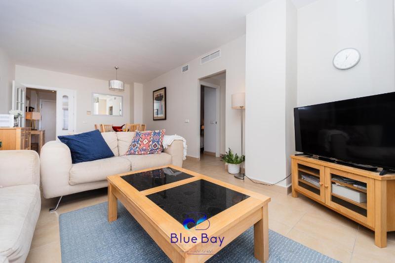 Lynnes Balcony - image 43