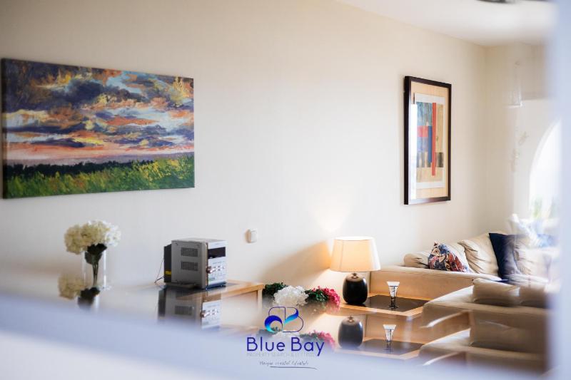 Lynnes Balcony - image 33