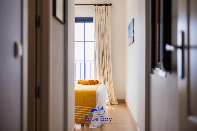 Lynnes Balcony - image 19