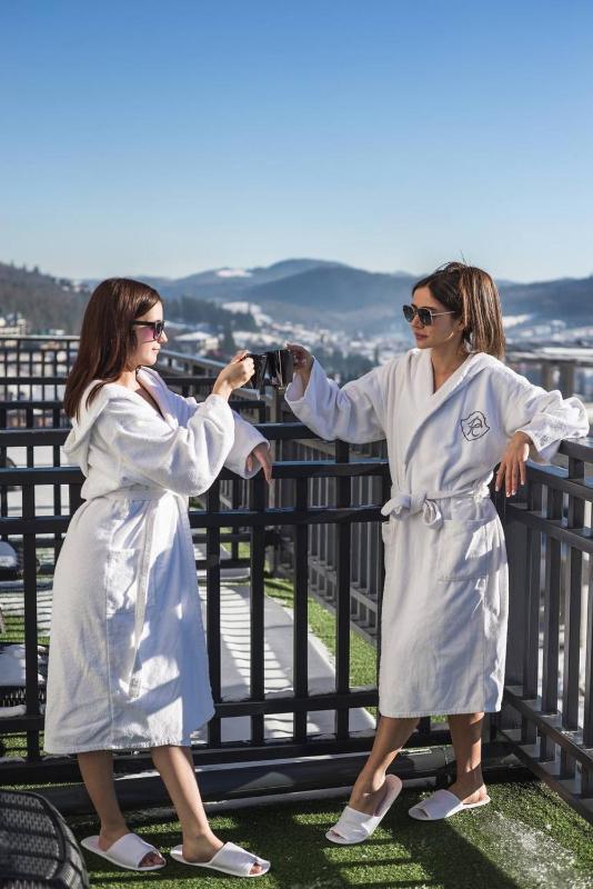 Superior Double or Twin Room with Terrace and Spa Access image 2