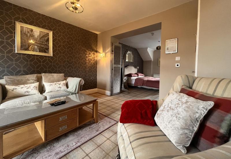 Suite 1 image 1
