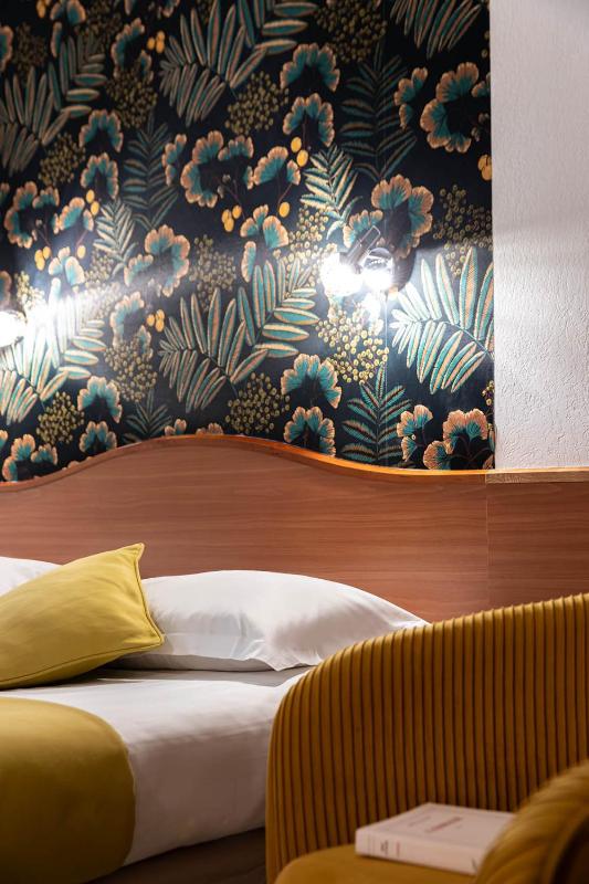 Superior Double Room image 1