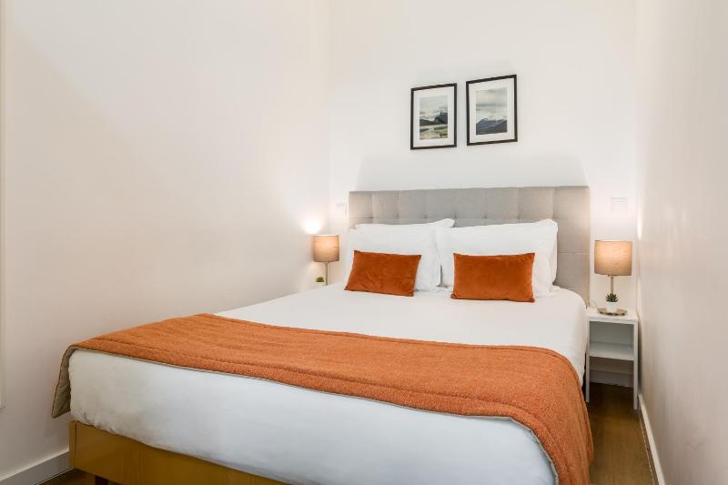 Apartment Boavista Roundabout by Sweet Porto - image 24