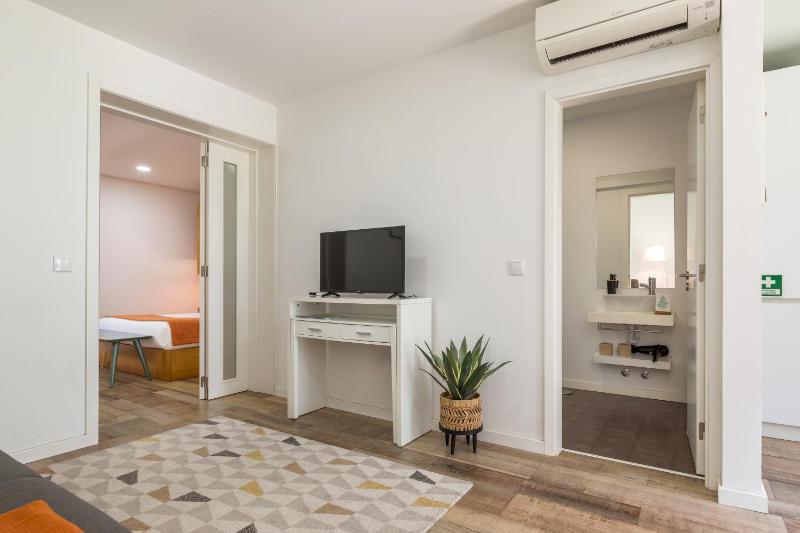Apartment Boavista Roundabout by Sweet Porto - image 23