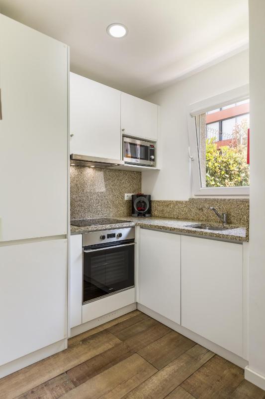 Apartment Boavista Roundabout by Sweet Porto - image 11