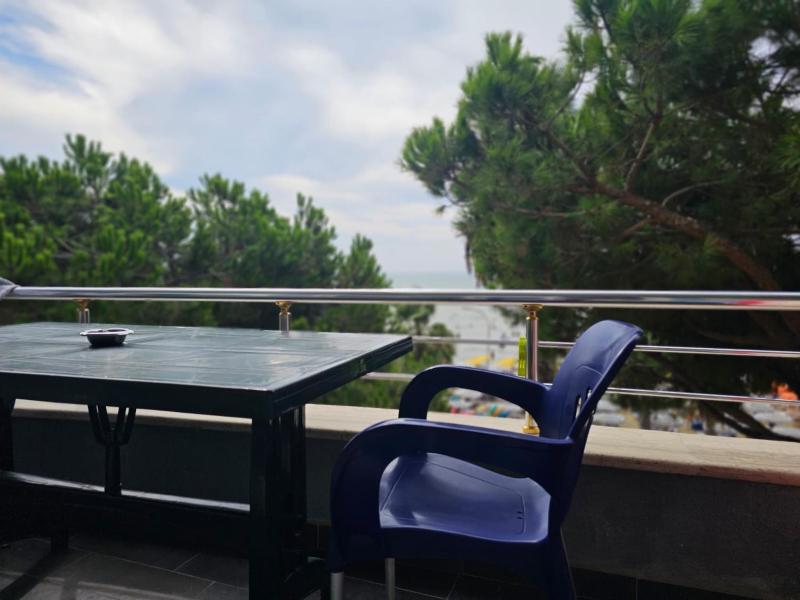 Estia Seaview Apartment - image 5