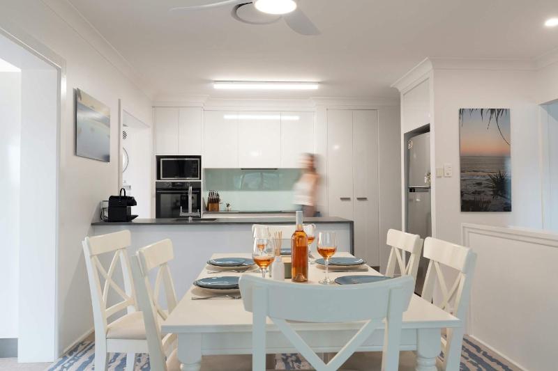 Moffat Beach Coastal Contemporary Unit A - image 6