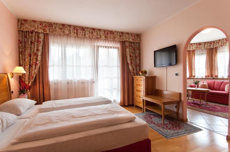 Suite with Balcony image 3