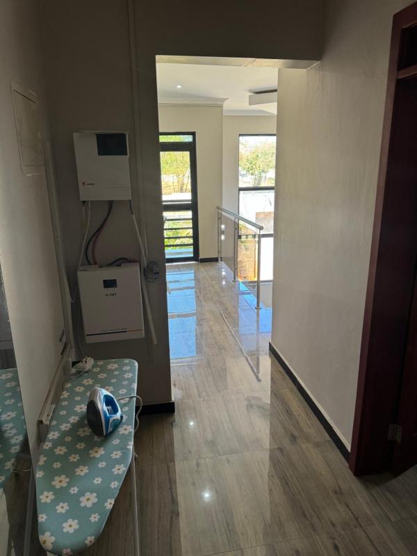 Steady State Apartment 4 - image 6