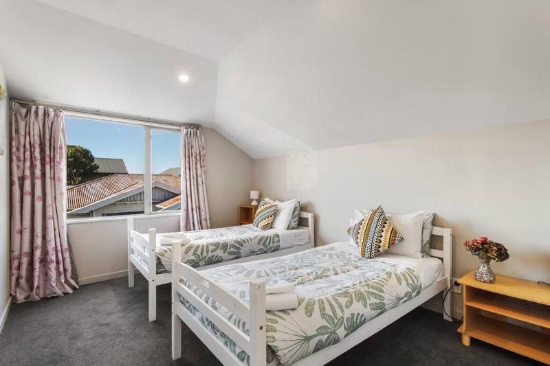 Handy Riccarton Hagley Park CBD 10 Mins - image 18