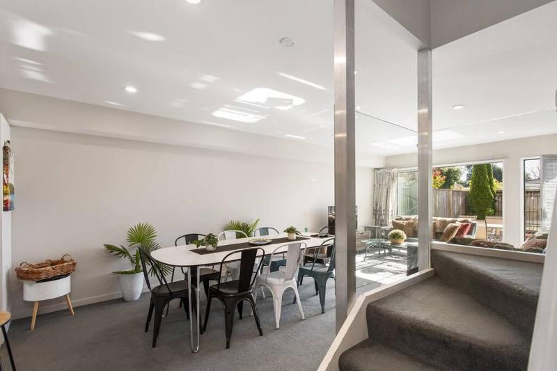 Handy Riccarton Hagley Park CBD 10 Mins - image 22