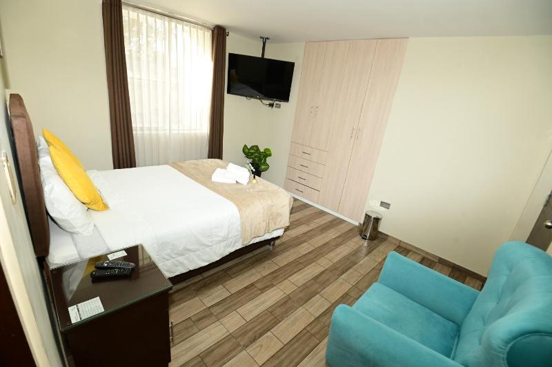 Bon Repos Boutique - image 5