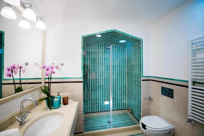 Double Room with Sea View - Separate Building image 1