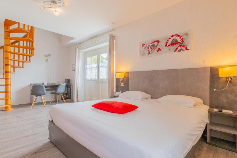 Duplex Room - Ecuries image 3