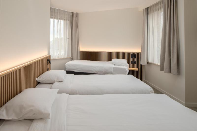 Comfort Triple Room image 1