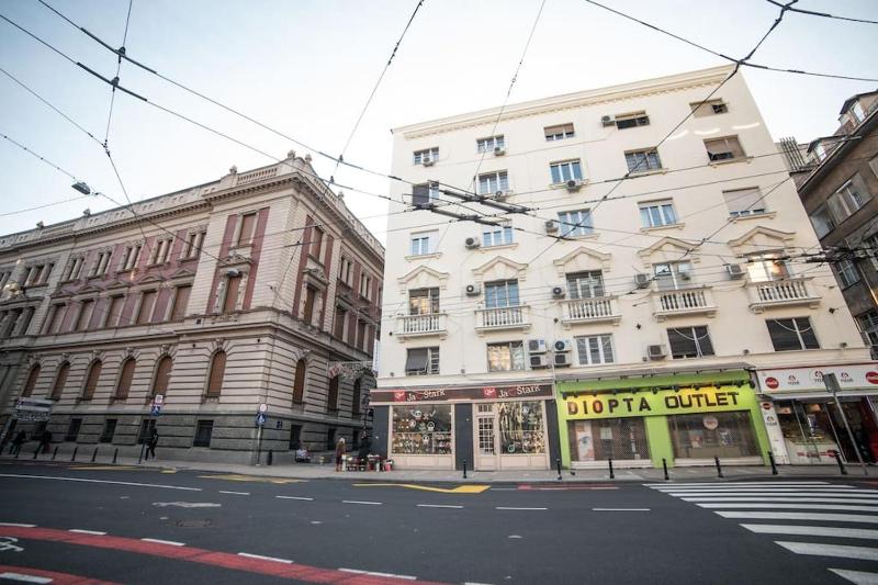 3 BDR for 6 CENTER CLOSE TO NATIONAL MUSEUM - image 16