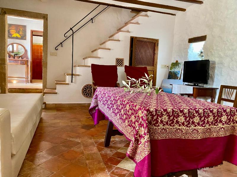 ULLAL - Rural Charm-AGRITOURISM approx 65000 meters PLUS PRIVATE MOUNTAIN villa and Outdoor Adventure Agritourism Apartment EQUIPATED - Private Mountain Path approximately 5 minutes walking from the beach -Ideal for relaxation - image 12