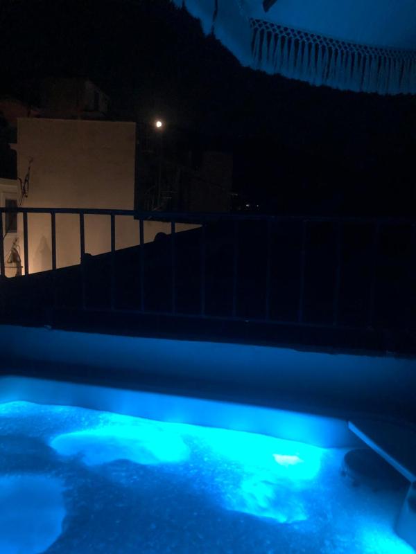 Evagelia's deluxe villa-Jacuzzi in Skopelos center - image 49