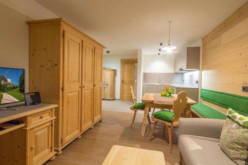One-Bedroom Apartment (2 Adults) image 3
