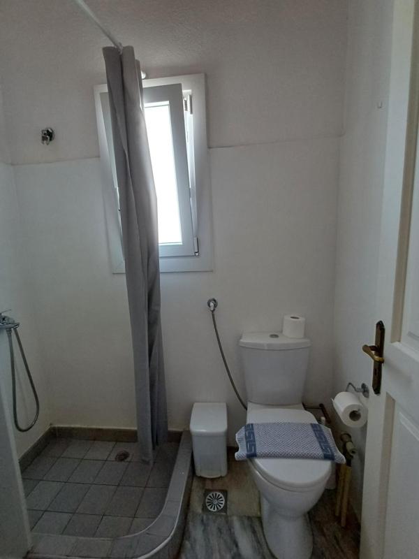 Manos Rooms - image 10