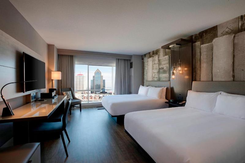 Louisville Marriott Downtown - image 1