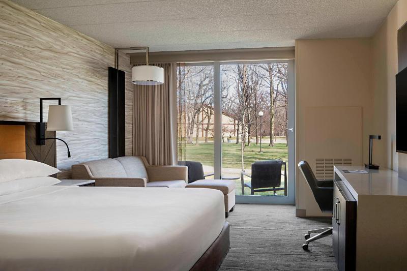 King Room image 4